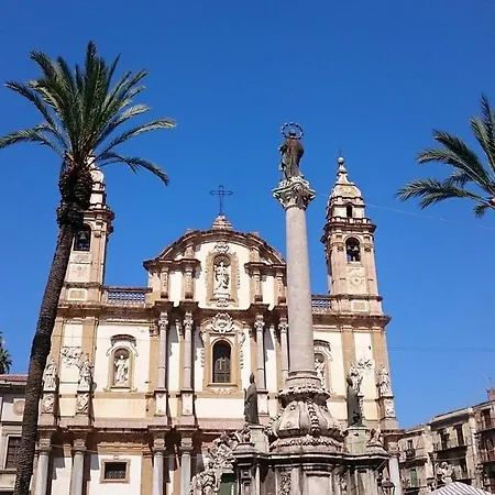 Sant'andrea - Luxury In Vucciria Vendégház *